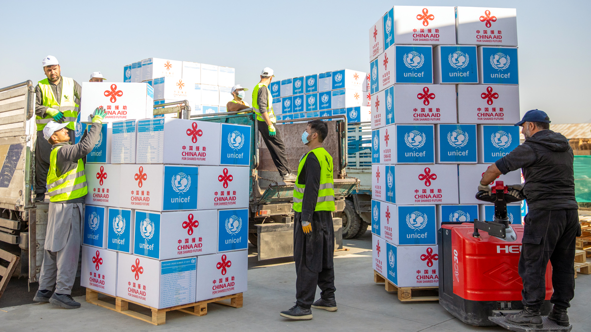How Companies Can Unite to Fight Facilitation Payments – and Protect Humanitarian Impact