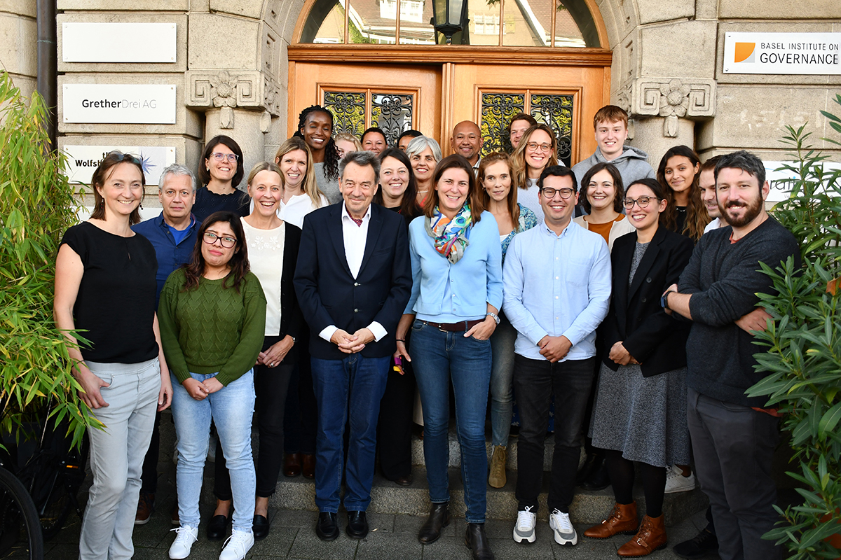 Basel Institute HQ team and Peter Maurer