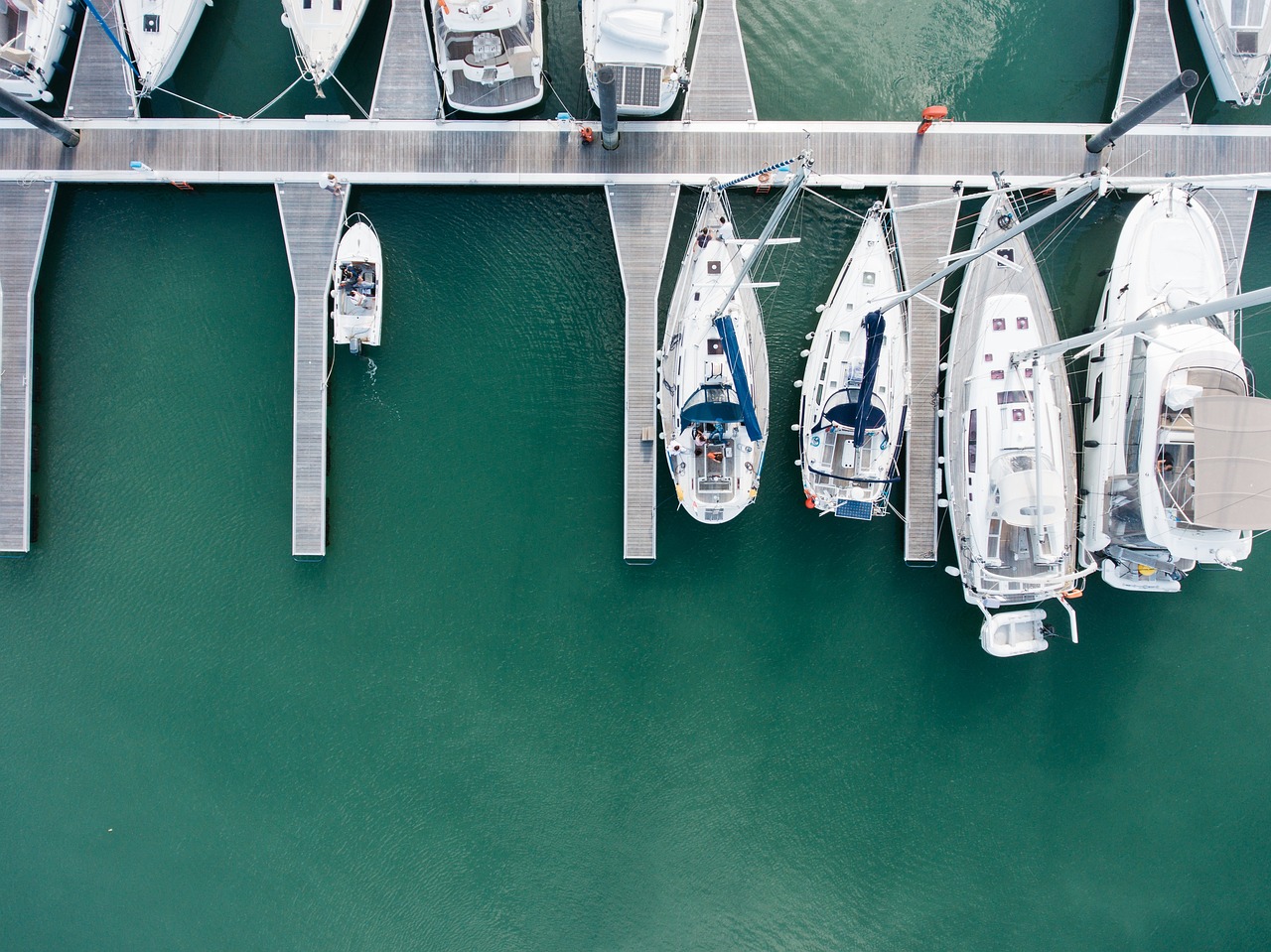 Mooring of yachts